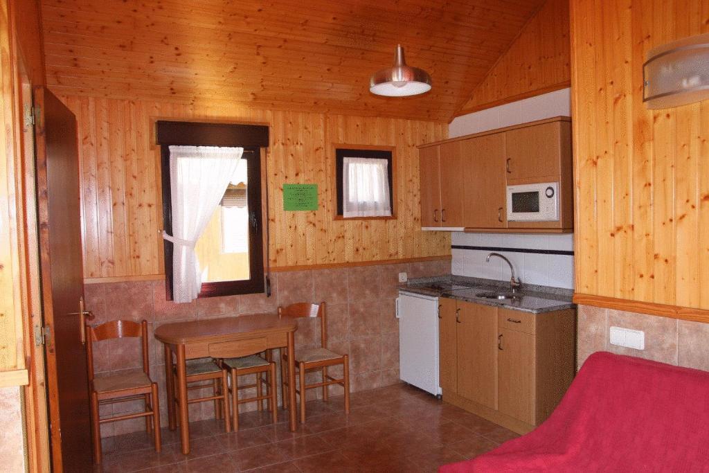 Camping Iratxe Ciudad De Vacaciones Ayegui Quarto foto